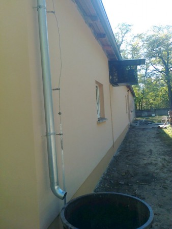 Sklad a rodinný dom (Pernek - okres MA) - fasáda